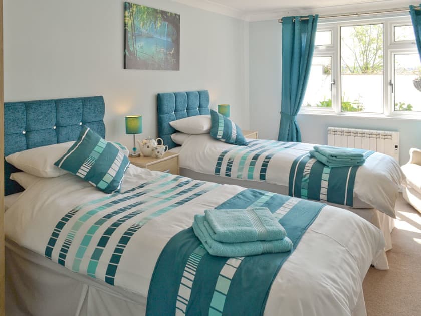 Relaxing twin bedroom | Sunny Bank, Bude
