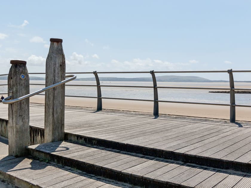 View | Beachlands, Gogledd