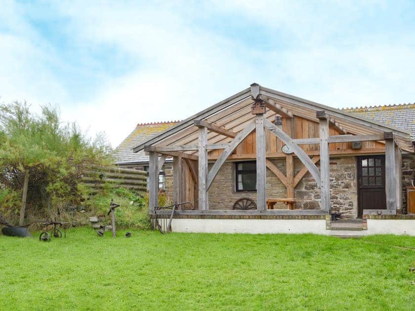 Lewannick Farm - Horseshoe Cottage