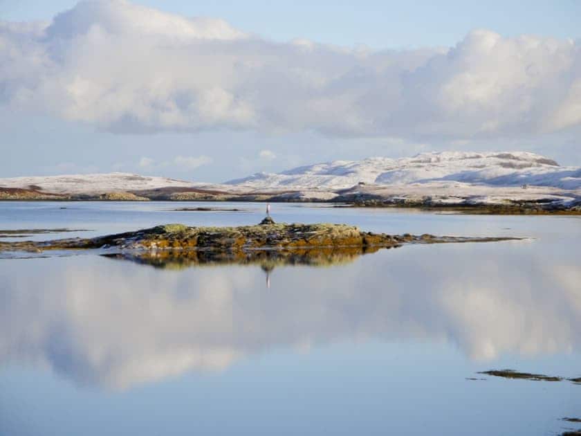 Surrounding area | Creagan Na Mara, Minish near Lochmaddy, Isle of North Uist