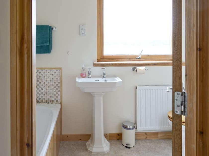 Bathroom | The Narrows, Wester Aligin, nr. Torridon