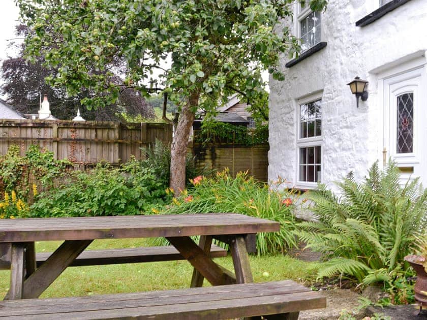 Sitting-out-area | Hillsweek, Gunnislake