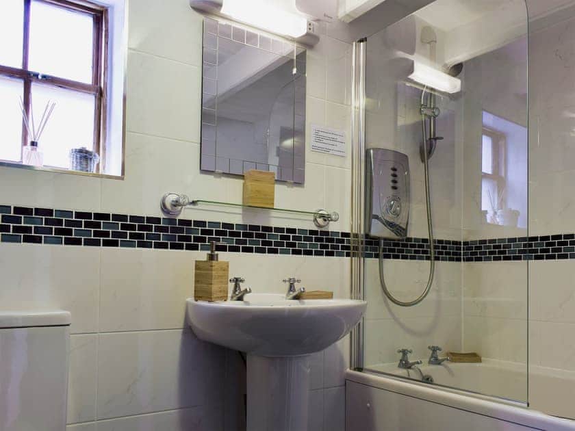 Bathroom | Castleton House, Staithes, nr. Whitby