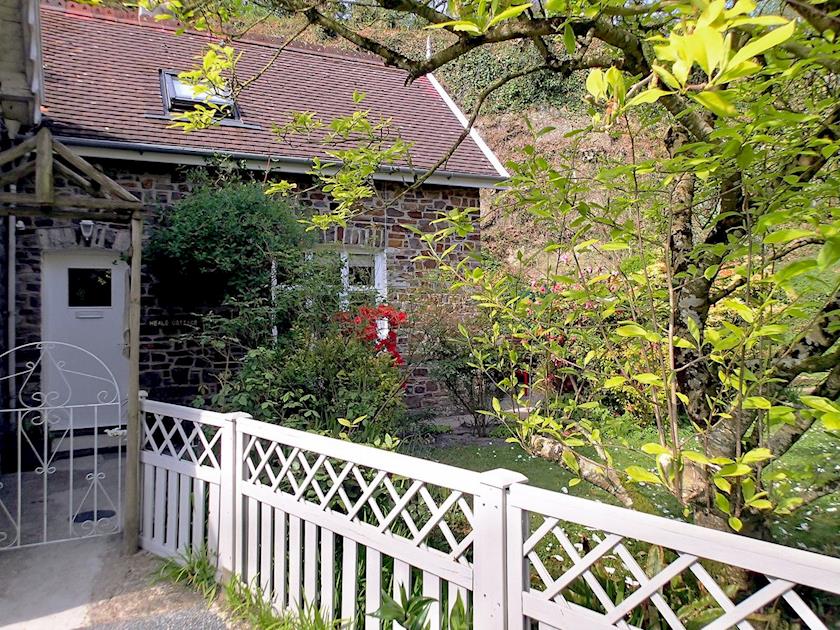 Entrance to Heale cottage and private garden | Heale Cottage, Littleham, nr. Bideford