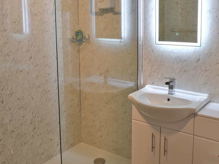 Shower room | Brambles, St Agnes
