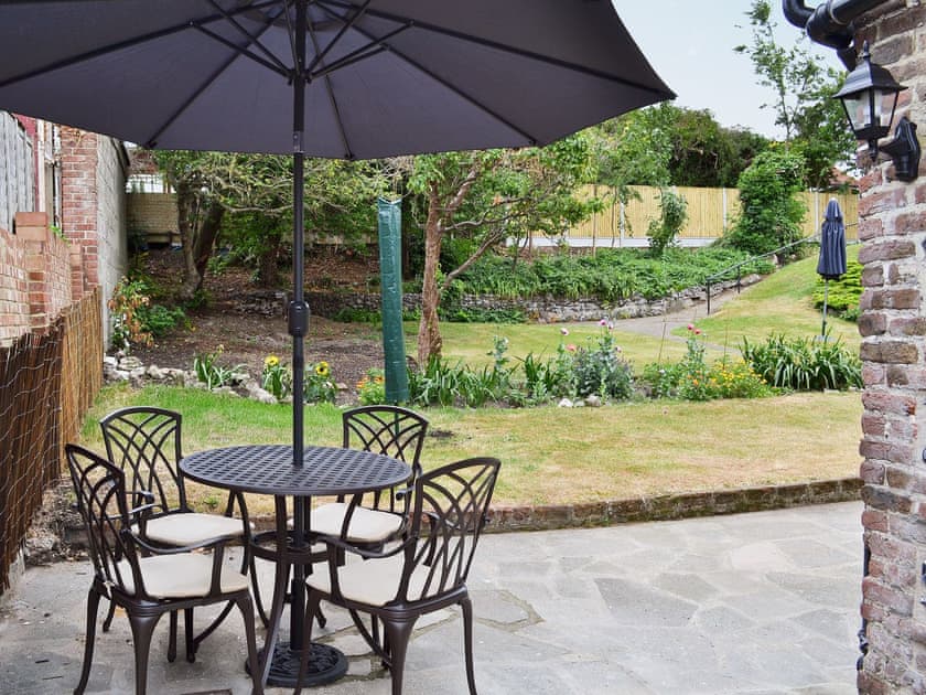 Sitting-out-area | Farm Cottage, Margate