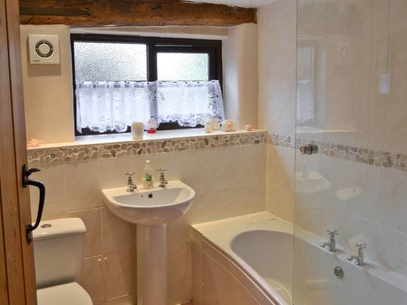 Bathroom | Saracens Retreat, Wickmere, nr. Sheringham
