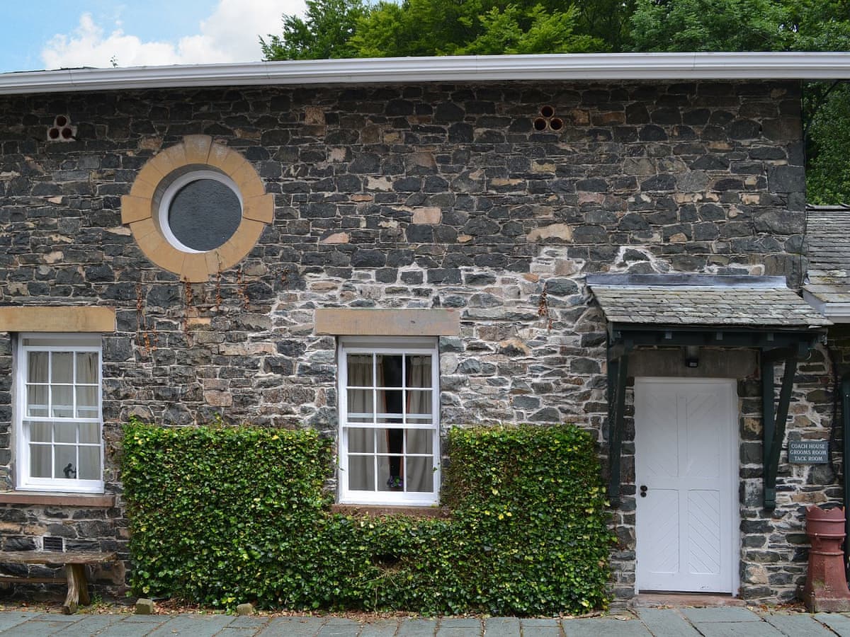 Grooms Room