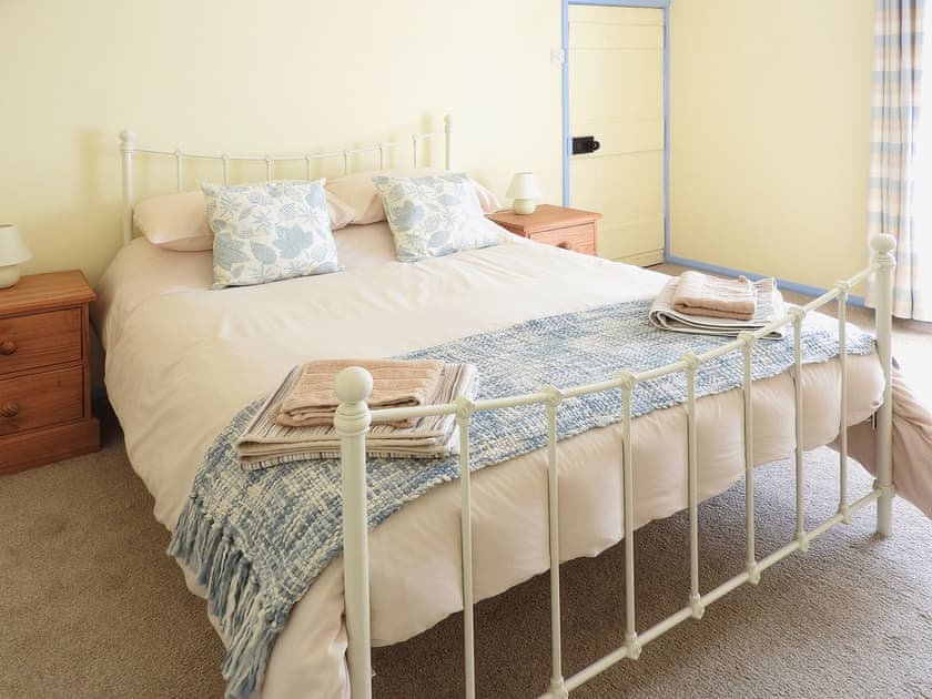 Double bedroom | West End Farmhouse, Ulrome, nr. Bridlington