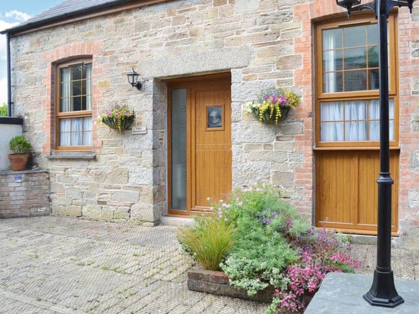 Penmorvah Manor Courtyard Cottages - The Stables