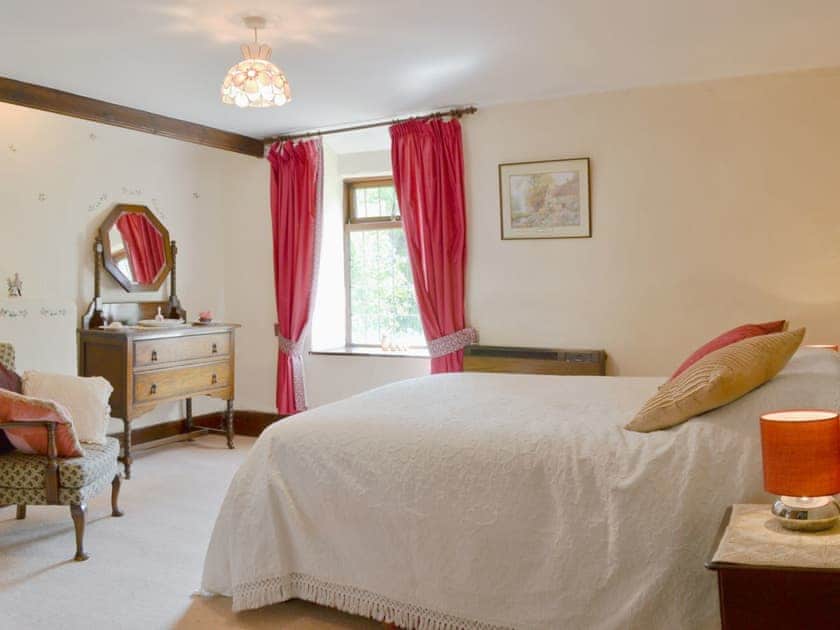 Double bedroom | Forget-me-not Cottage, New Radnor, nr. Hay-on-Wye