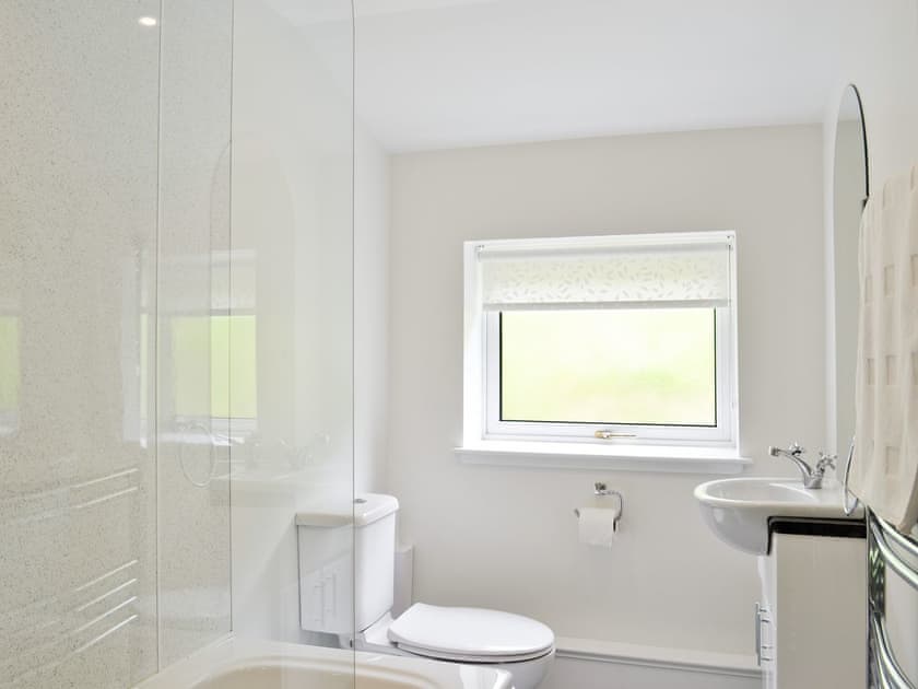 Bathroom | Corrie Massan, Glen Massan near Dunoon