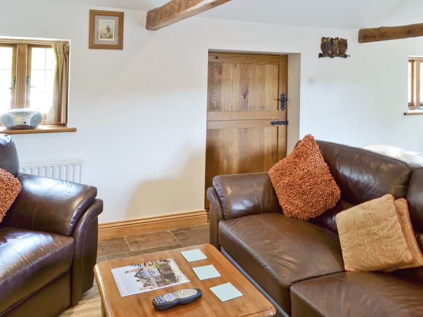 Open plan living/dining room/kitchen | Owl Cottage, Jevington