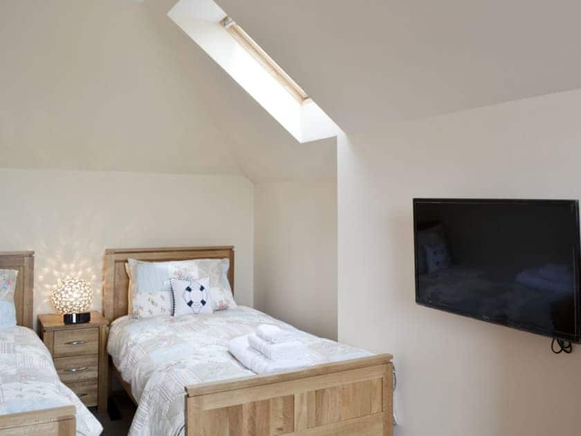 Twin bedroom | Hedderwick House, Pittenweem near Anstruther