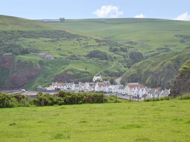 Nethermill Cottages Mill Shore Cottage Ref 26817 In Pennan