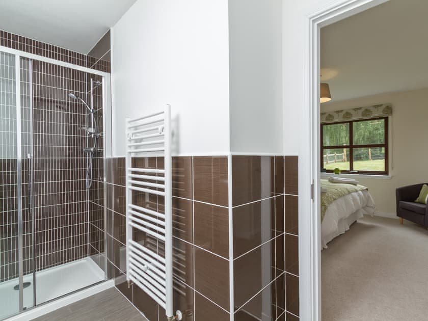 Appealing en-suite shower room | Birch Corner, Aviemore