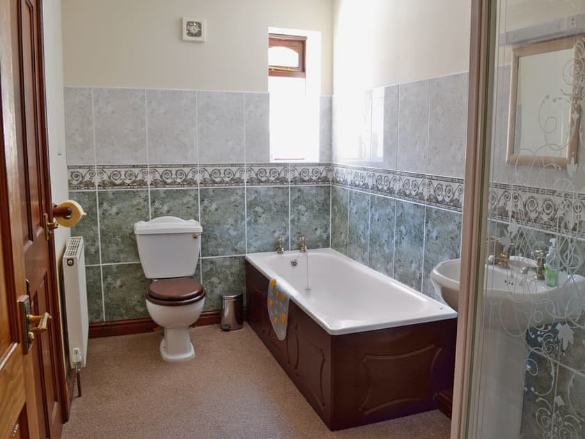 Bathroom | Flaxmans - The Stable, Parkham, nr. Bideford