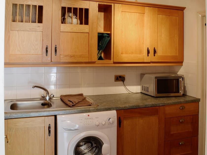 Kitchen/diner | Great Bodieve Farm Barns - The Mill House, Bodieve, nr. Wadebridge