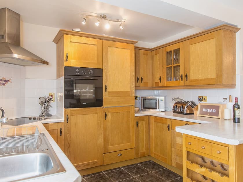 Open plan living/dining room/kitchen | Great Bodieve Farm Barns - Orchard Cottage, Bodieve, nr. Wadebridge