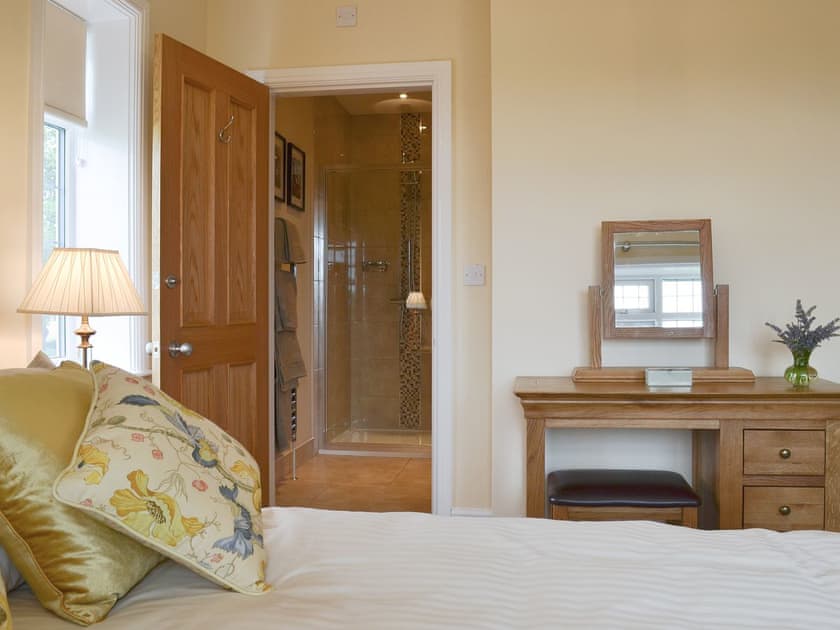 Master bedroom | Tudor House, Portington