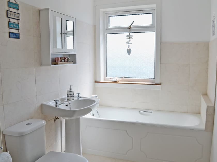 Bathroom | The Lucken, Auchmithie near Arbroath