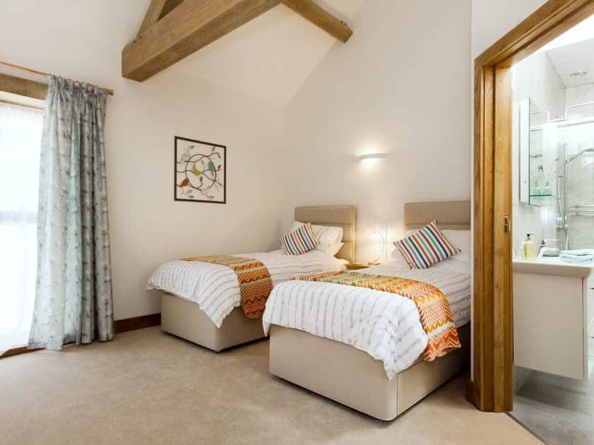 Twin bedroom | Blackdown Farm, Meadow Barn, Nr. Blackawton, Dartmouth