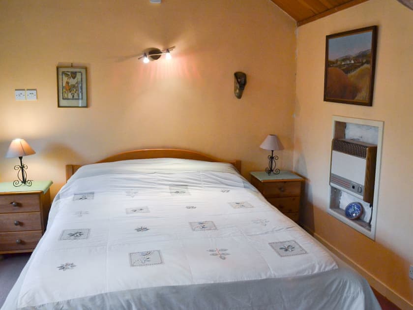 Double bedroom | Dye Mill Cottage, Moffat