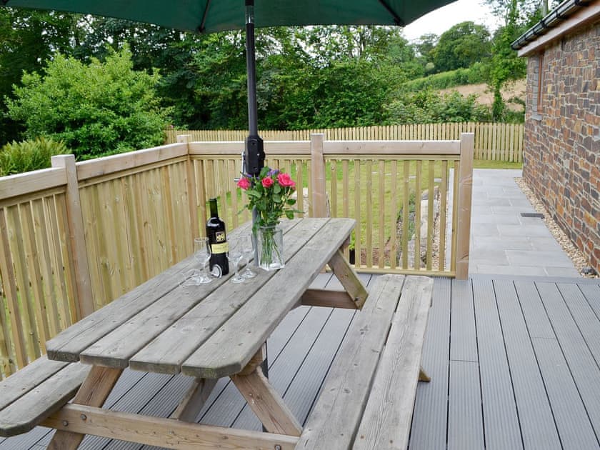 Sitting-out-area | Dairy Cottage, Bodmin