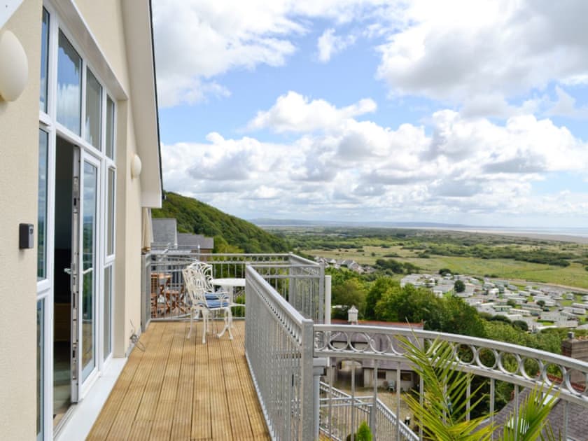 Balcony | Ewyn Y Don, Pendine near Amroth