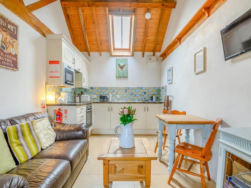 Open plan living/dining room/kitchen | Milton End Farm Barns - The Cow Shed, Arlingham, nr. Frampton-on-Severn