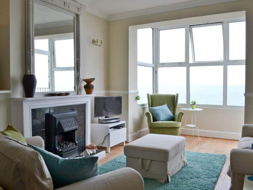 Living room | Chine Bluff, Shanklin