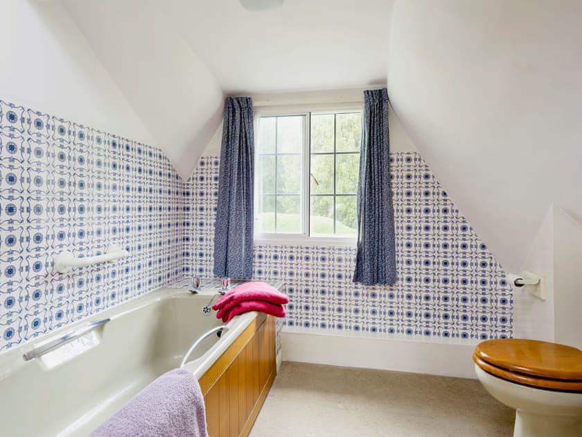 Bathroom | Walnut Tree Cottage, Bucknell, nr. Clun