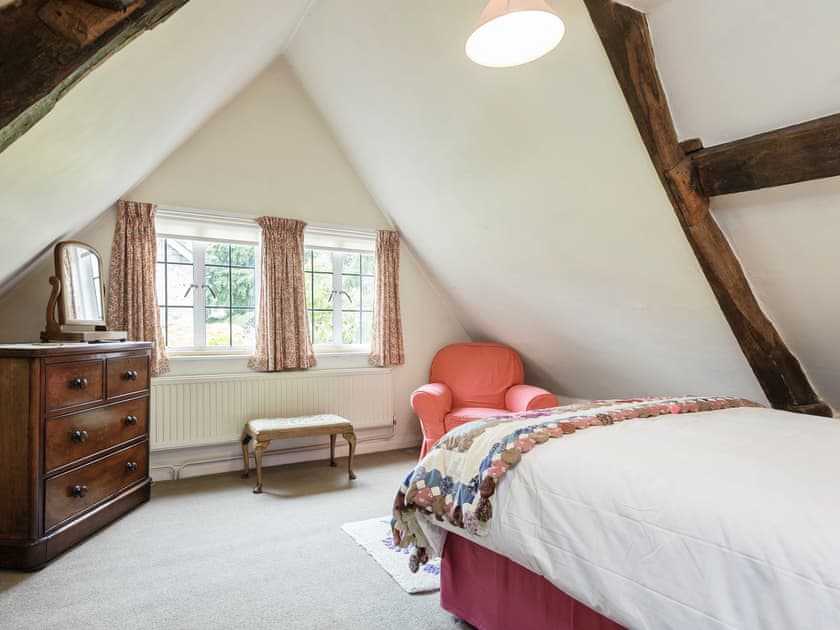 Double bedroom | Walnut Tree Cottage, Bucknell, nr. Clun