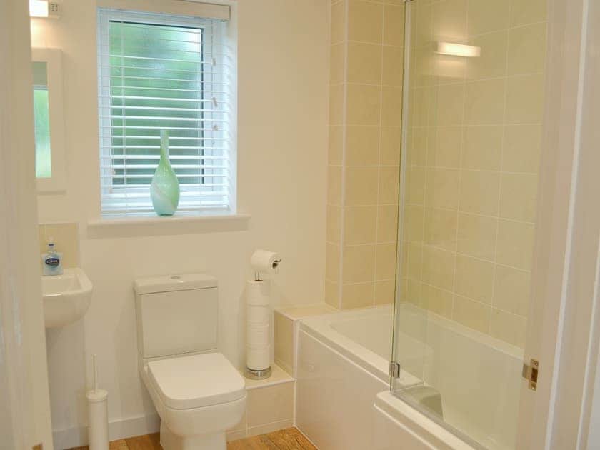 Bathroom | Tegen, Tywardreath, nr. Fowey