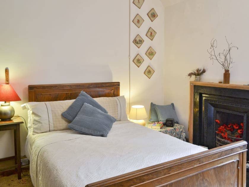 Double bedroom | Crosswoodhill Wing, Near West Calder, Edinburgh