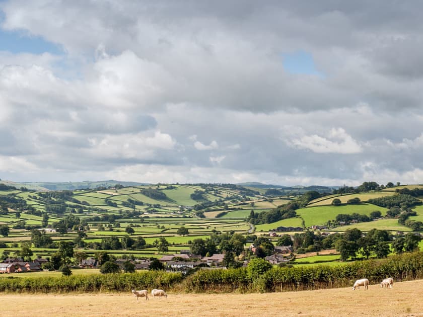 Amazing views of the severn valley | Pen Copi, Trefeglwys, near Caersws