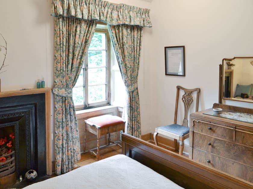 Double bedroom | Crosswoodhill Wing, Near West Calder, Edinburgh