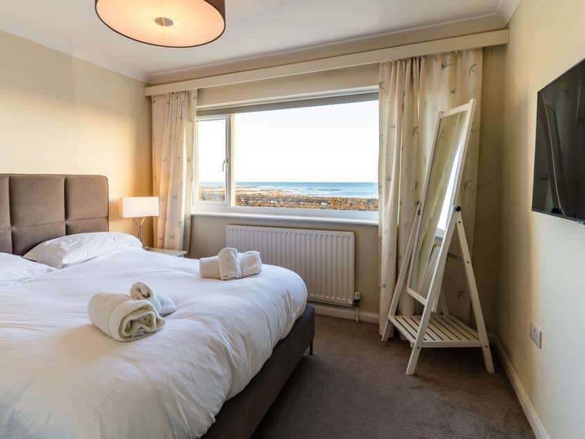 Twin bedroom | The Beach House, Beadnell 