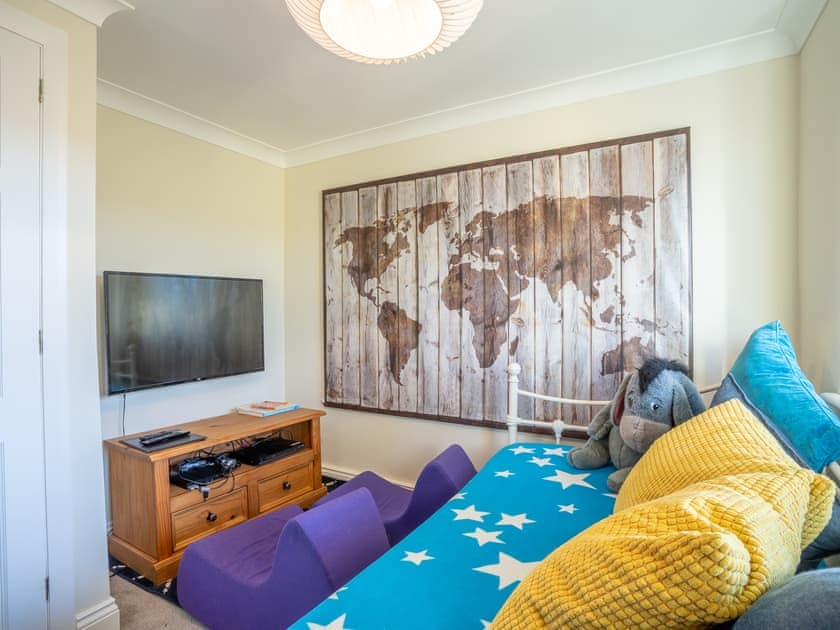 Shoreline at front of property | The Beach House, Beadnell 