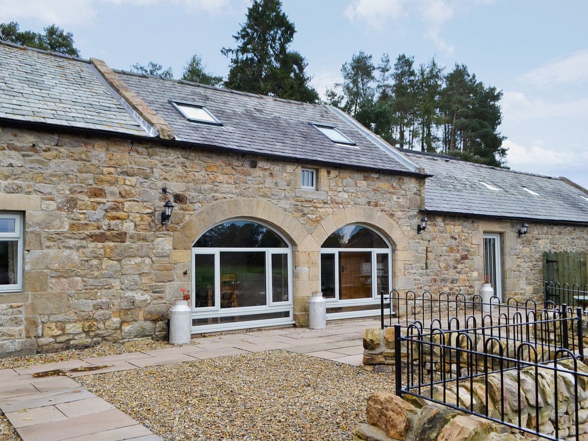 Knoppingsholme Cottages - The Byres