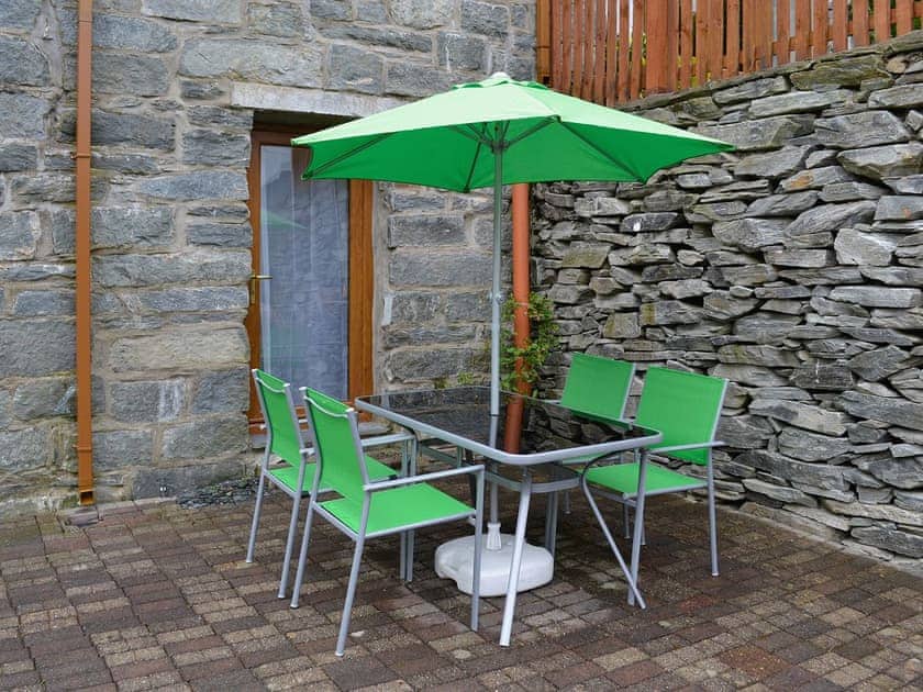 Sitting-out-area | Llwyn Rhedyn, Blaenau Ffestiniog