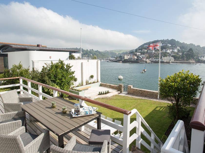 Outdoor eating area | The Boathouse, Dartmouth