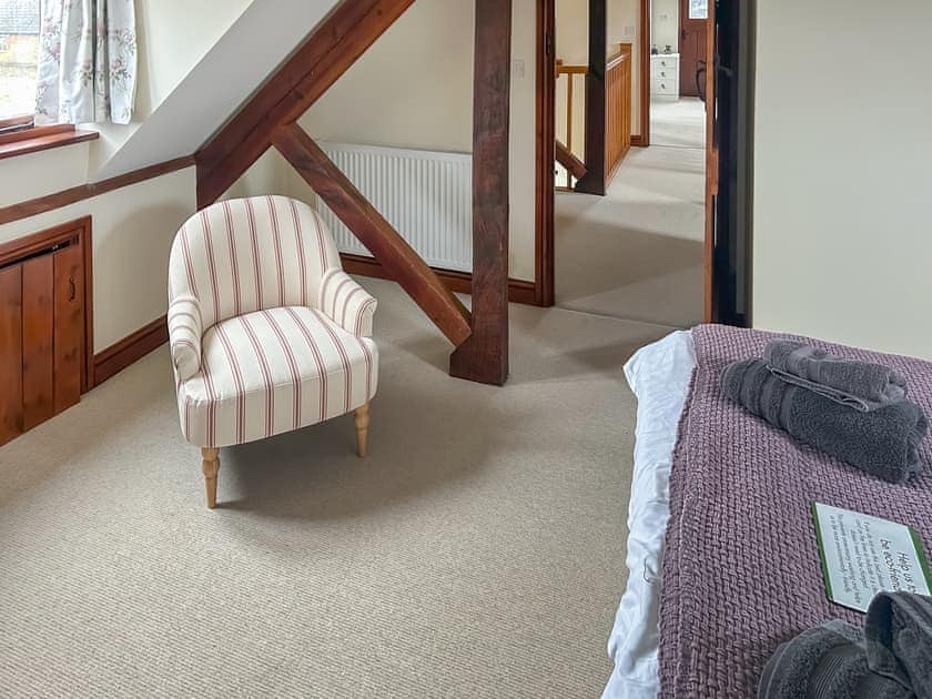 Double bedroom | The Granary - The Farm, East Tytherton, Chippenham
