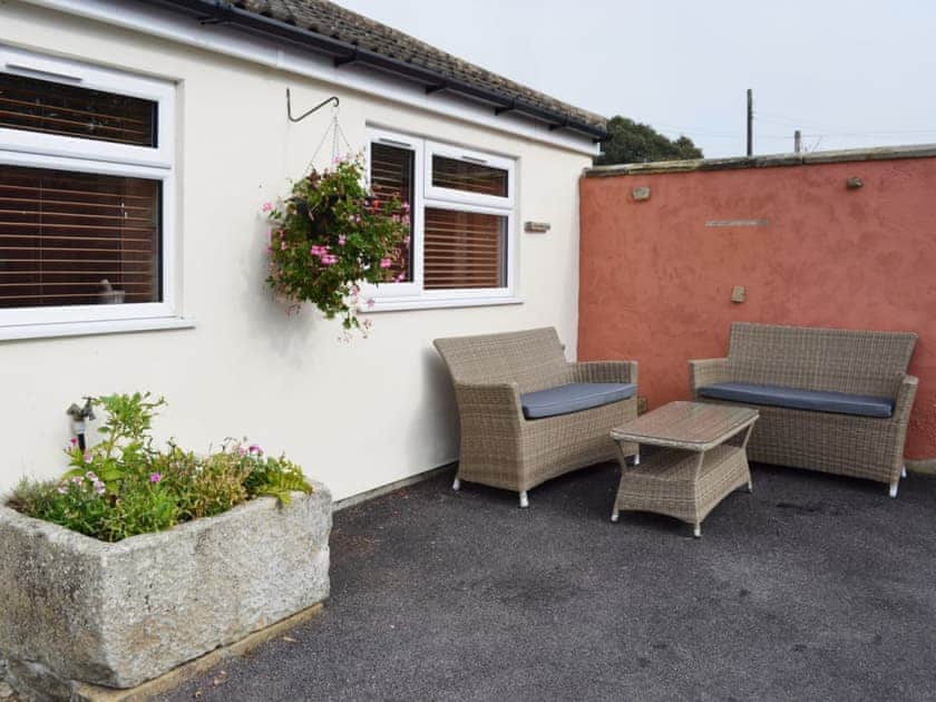 Sitting-out-area | Stable Cottage, South Kilvington near Thirsk