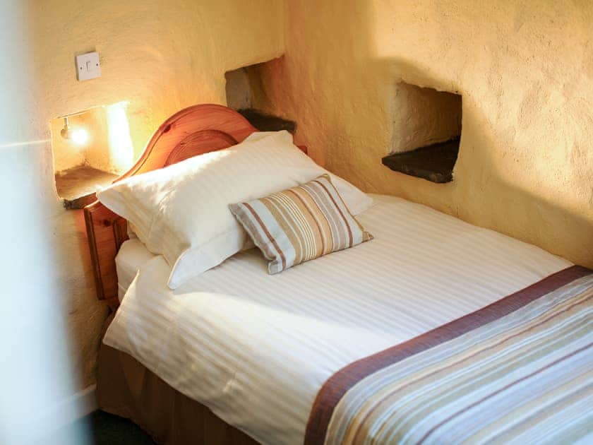 Triple bedroom | The Hen House - Portclew Cottages, Freshwater East near Pembroke