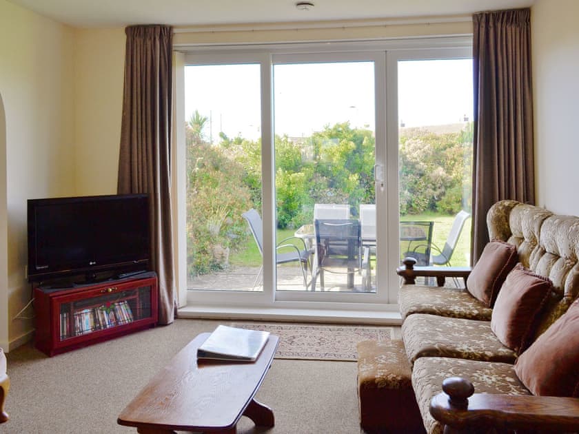 Living room | Fairlawns, Fairbourne