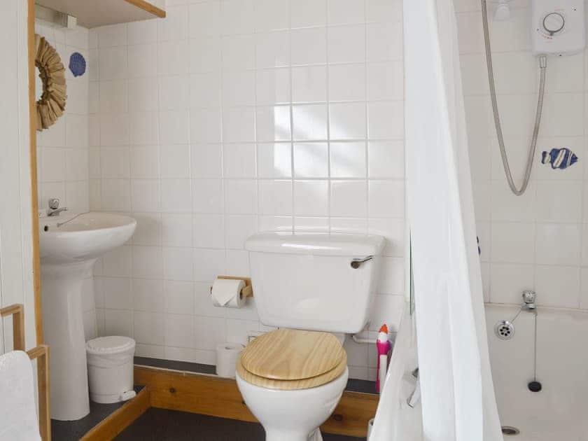 Bathroom | Minallt, Nefyn, nr. Pwllheli
