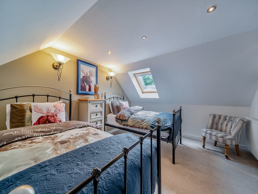 Spacious twin bedroom | Creebank, Newton Stewart