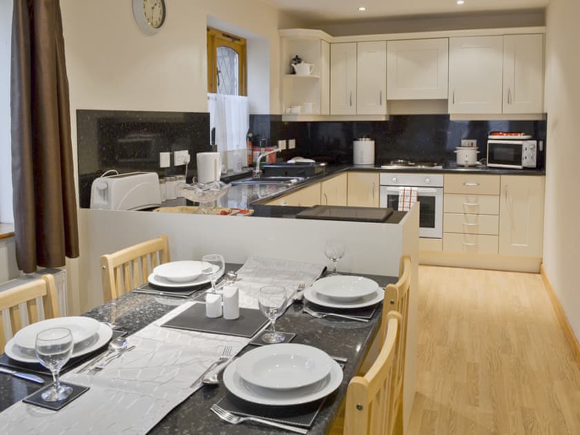 Open plan living/dining room/kitchen | Willow Cottage , Atwick, nr. Hornsea
