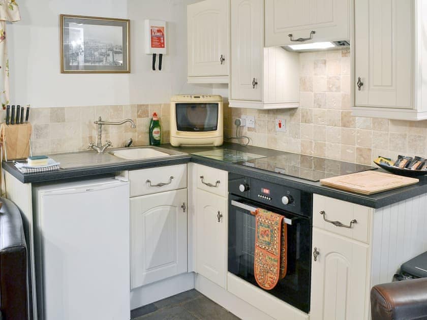 Open plan living/dining room/kitchen | Little Impetts, West Stourmouth, nr. Canterbury